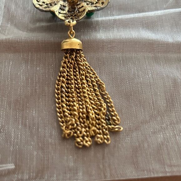 Vintage Victorian Gold and Green Tassel brooch - Picture 4 of 5
